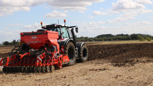 Kuhn Venta 3030 and Valtra tractor