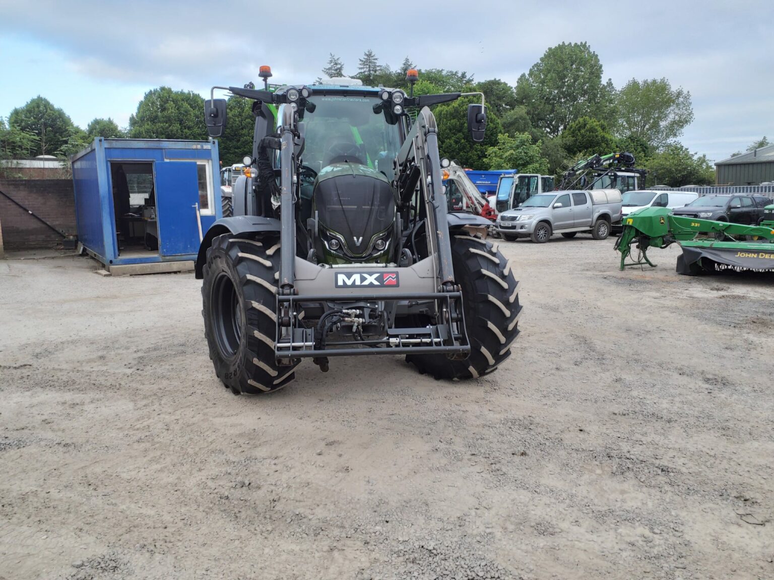 VALTRA N155 D TRACTOR & MX T412 LOADER (2022) J3D33BO For SaleJohnston