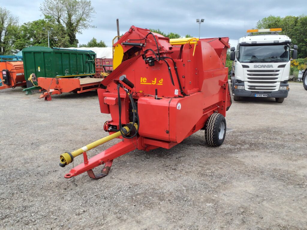 TEAGLE TOMAHAWK 8100 STRAW BLOWER (2019) T4C14MI For SaleJohnston Tractors